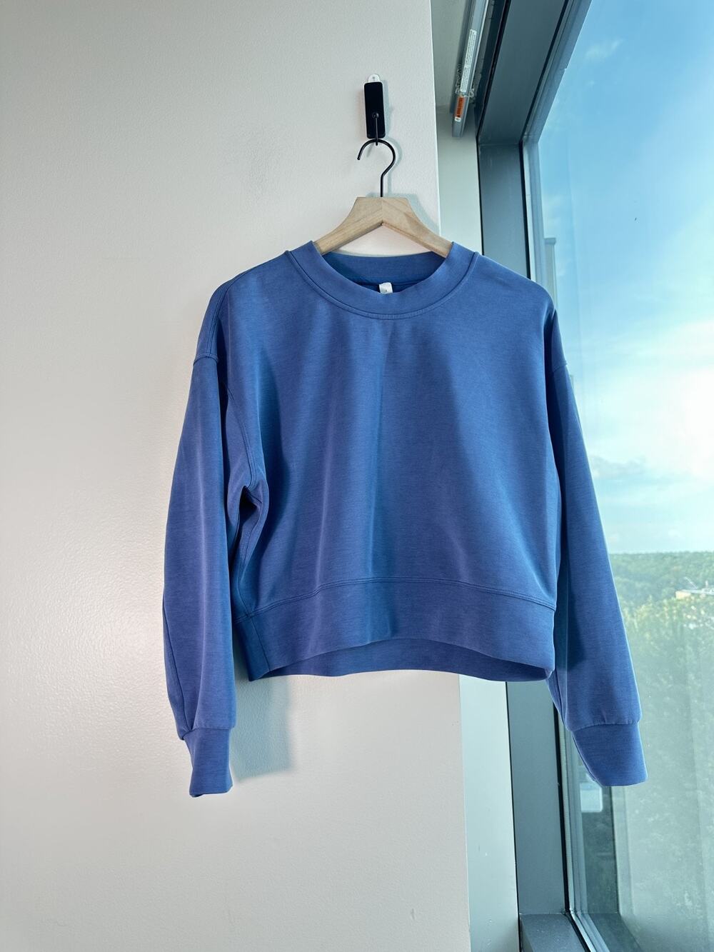 Lululemon Blue Softstreme Sweatshirt Women's Perfectly Oversized Cropped Crew 4